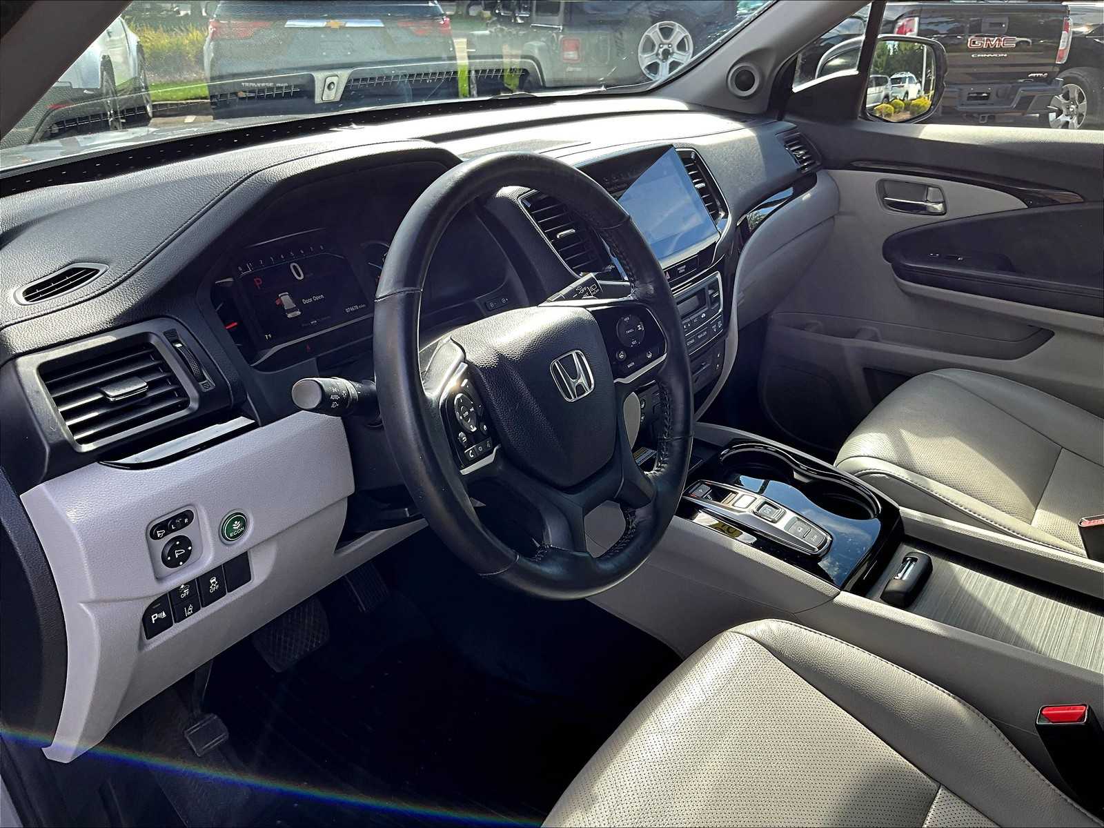 2020 Honda Pilot Elite photo 7