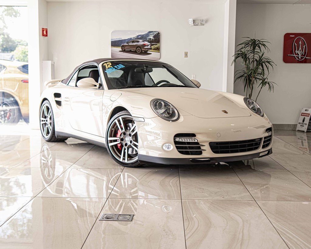 2012 PORSCHE 911 - Image 6