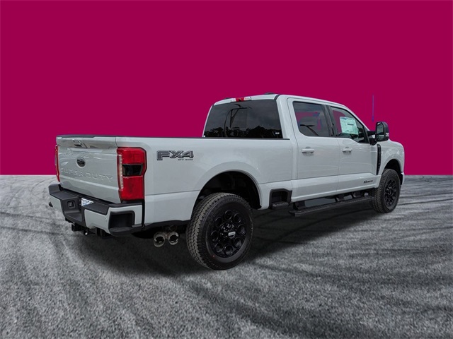 2025 Ford F-350 Lariat photo 3