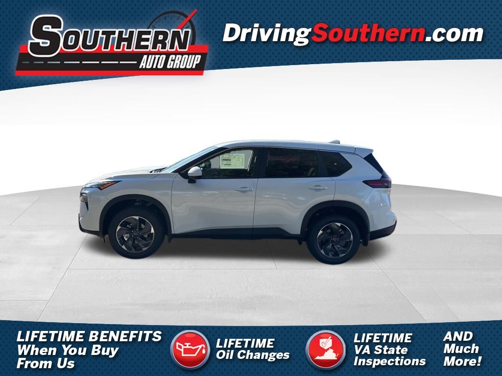 2026 Nissan Rogue SV's photo