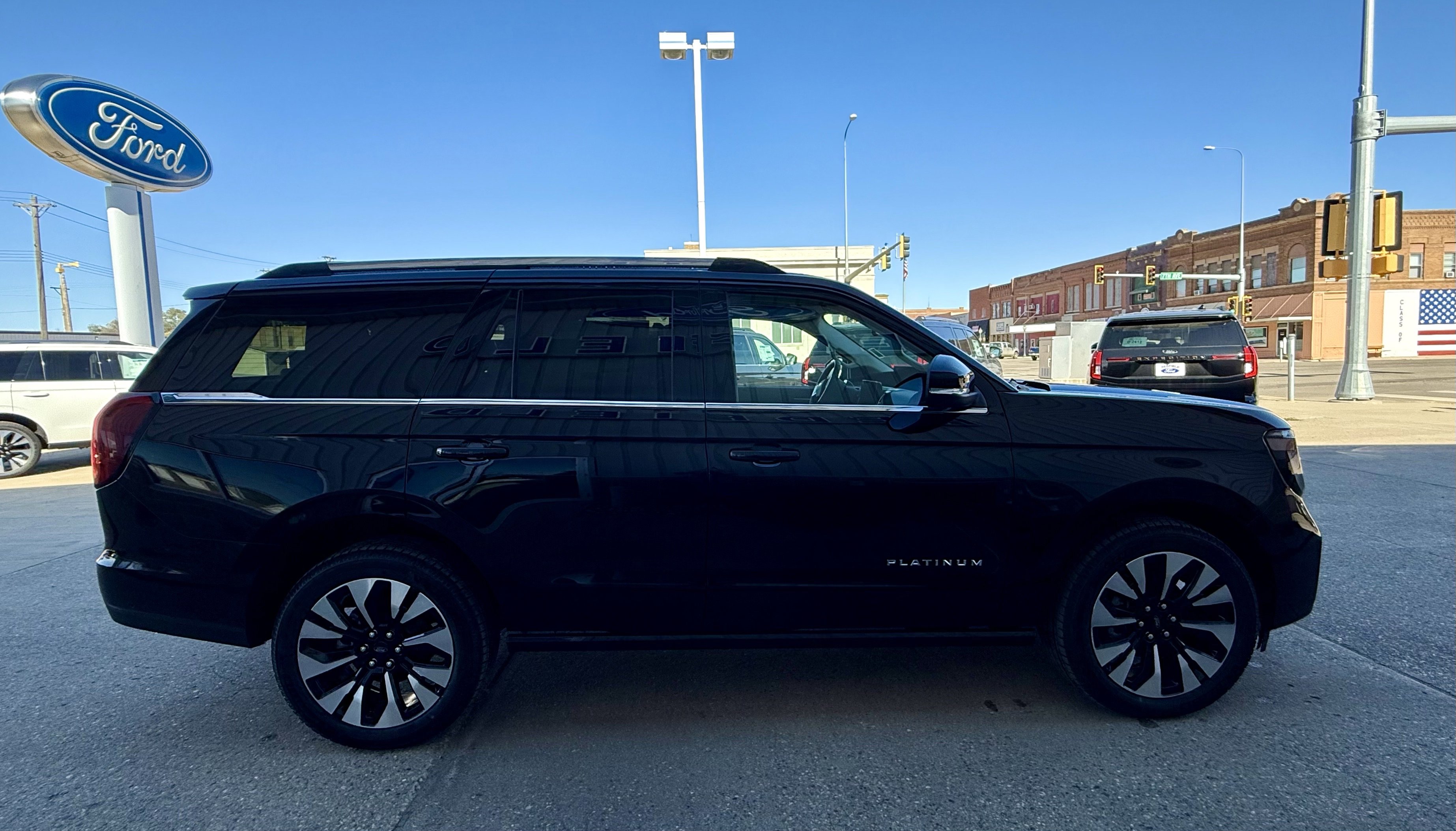 2025 Ford Expedition Platinum photo 3