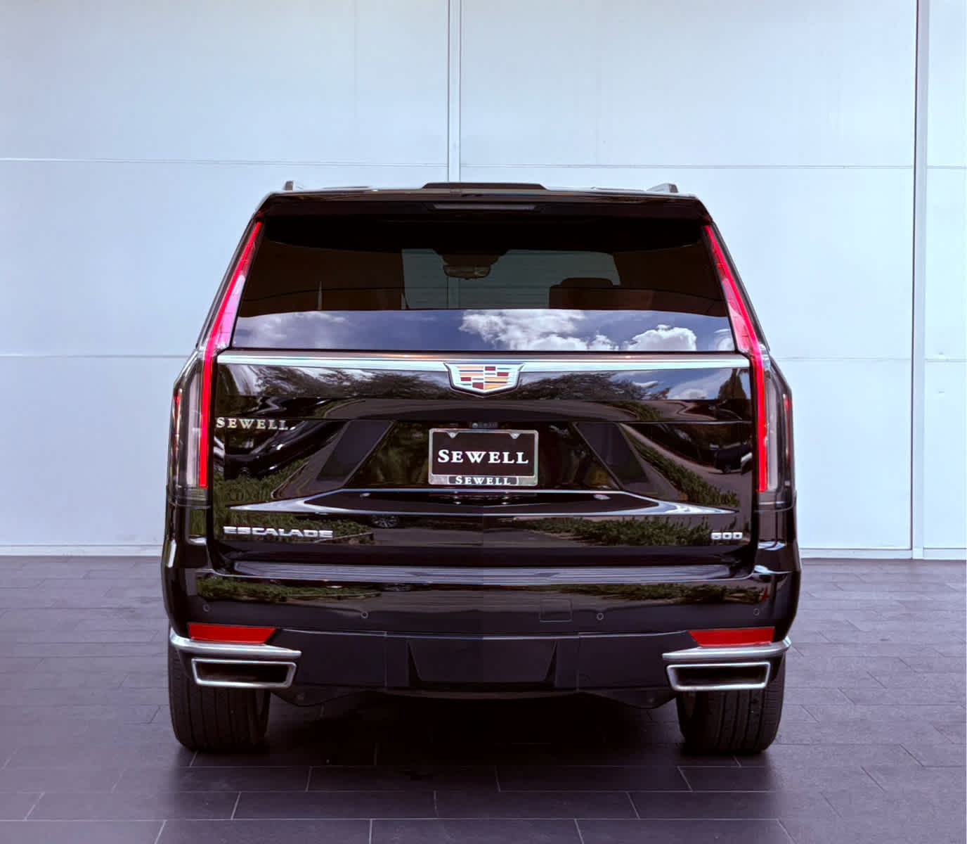 2021 Cadillac Escalade Premium Luxury Platinum photo 3