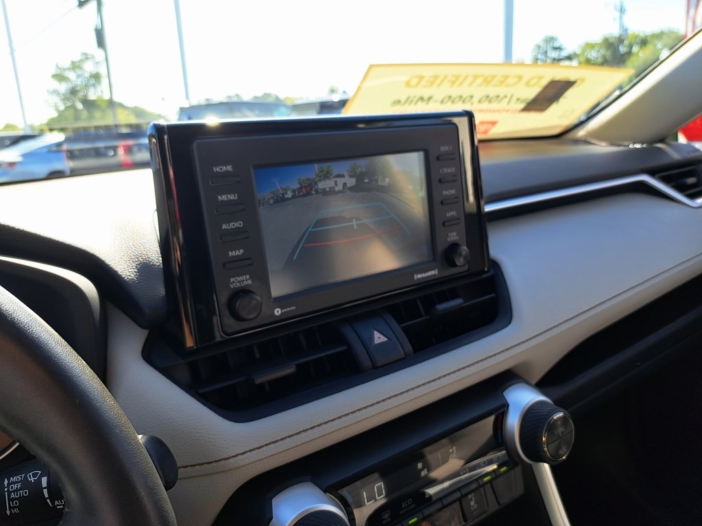 2022 Toyota RAV4 Hybrid XLE photo 15