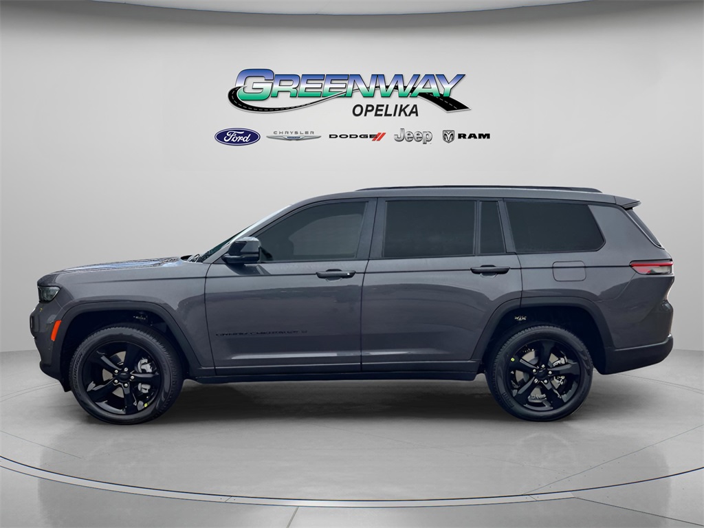 2025 Jeep Grand Cherokee Limited photo 2