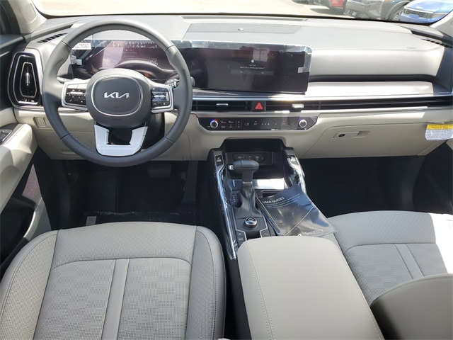 2025 Kia Sorento S photo 5