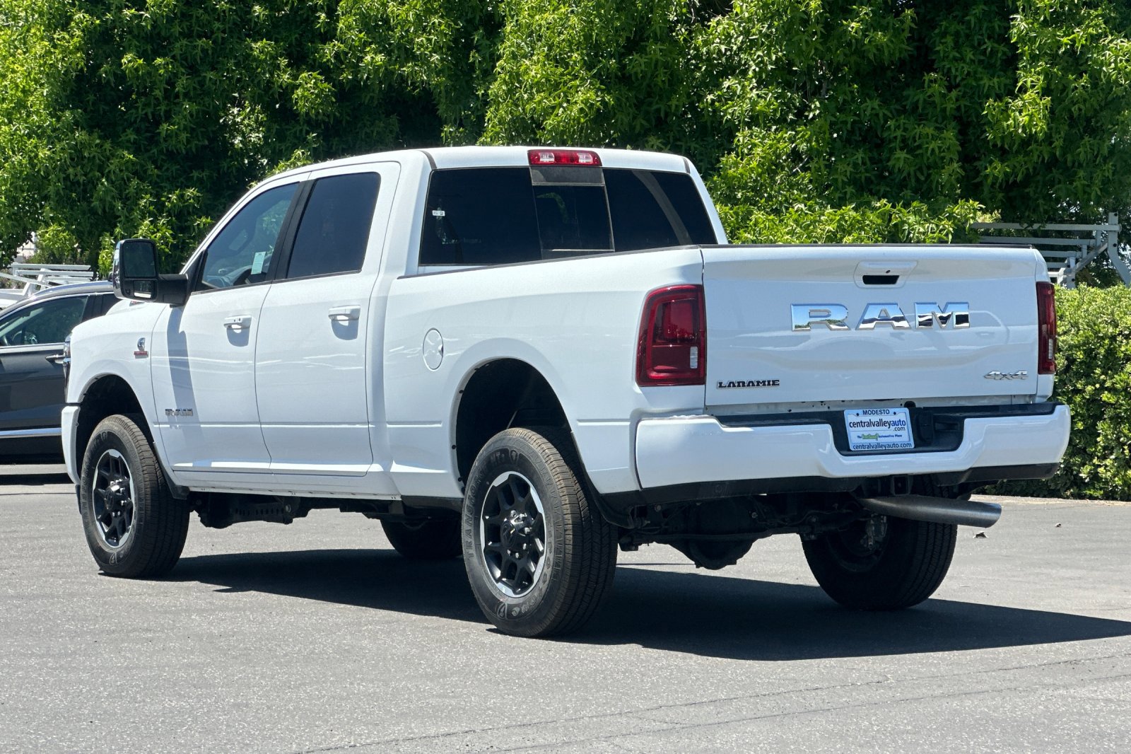 2025 Ram 2500 Laramie photo 6