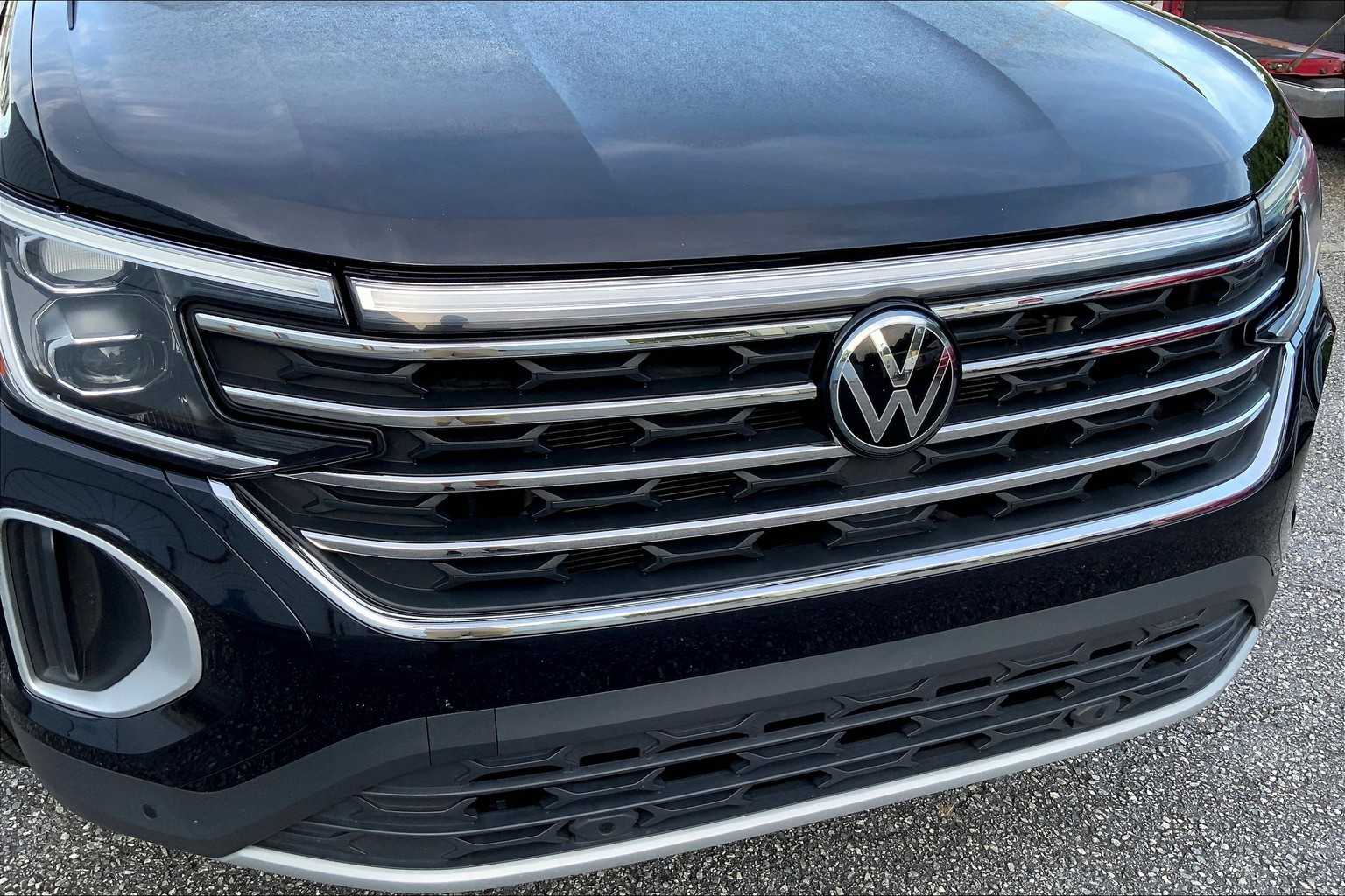 2024 Volkswagen Atlas SE Technology photo 28