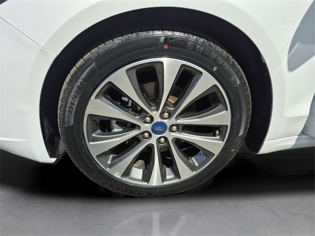 2020 Ford Fusion SE photo 28
