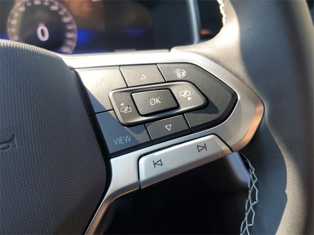 2025 Volkswagen Taos SE photo 23