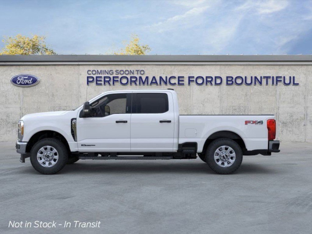 2025 Ford F-350 XLT photo 3