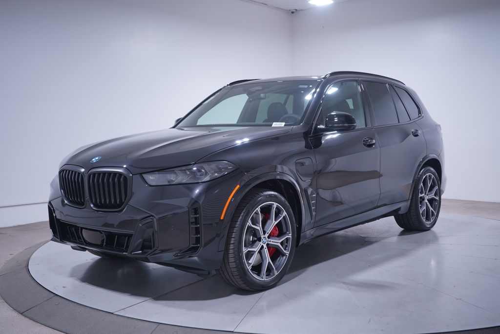 2026 BMW X5 50e's photo