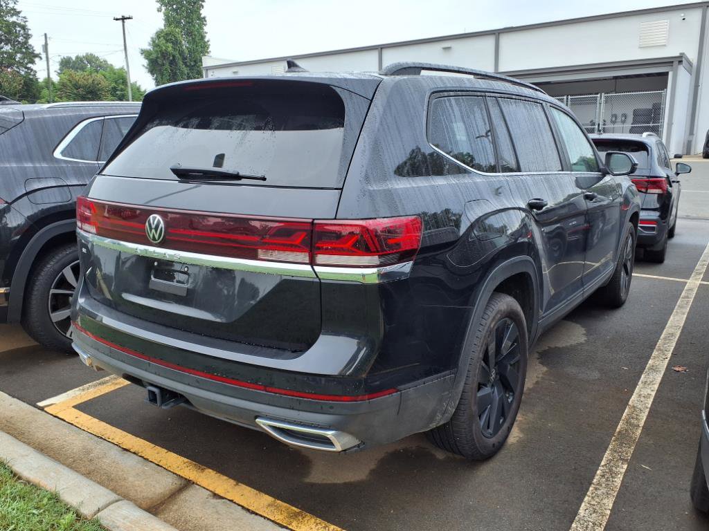 2025 Volkswagen Atlas SE Technology photo 5