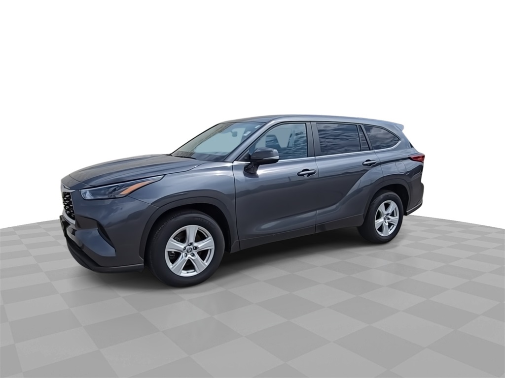 2023 Toyota Highlander L photo 2
