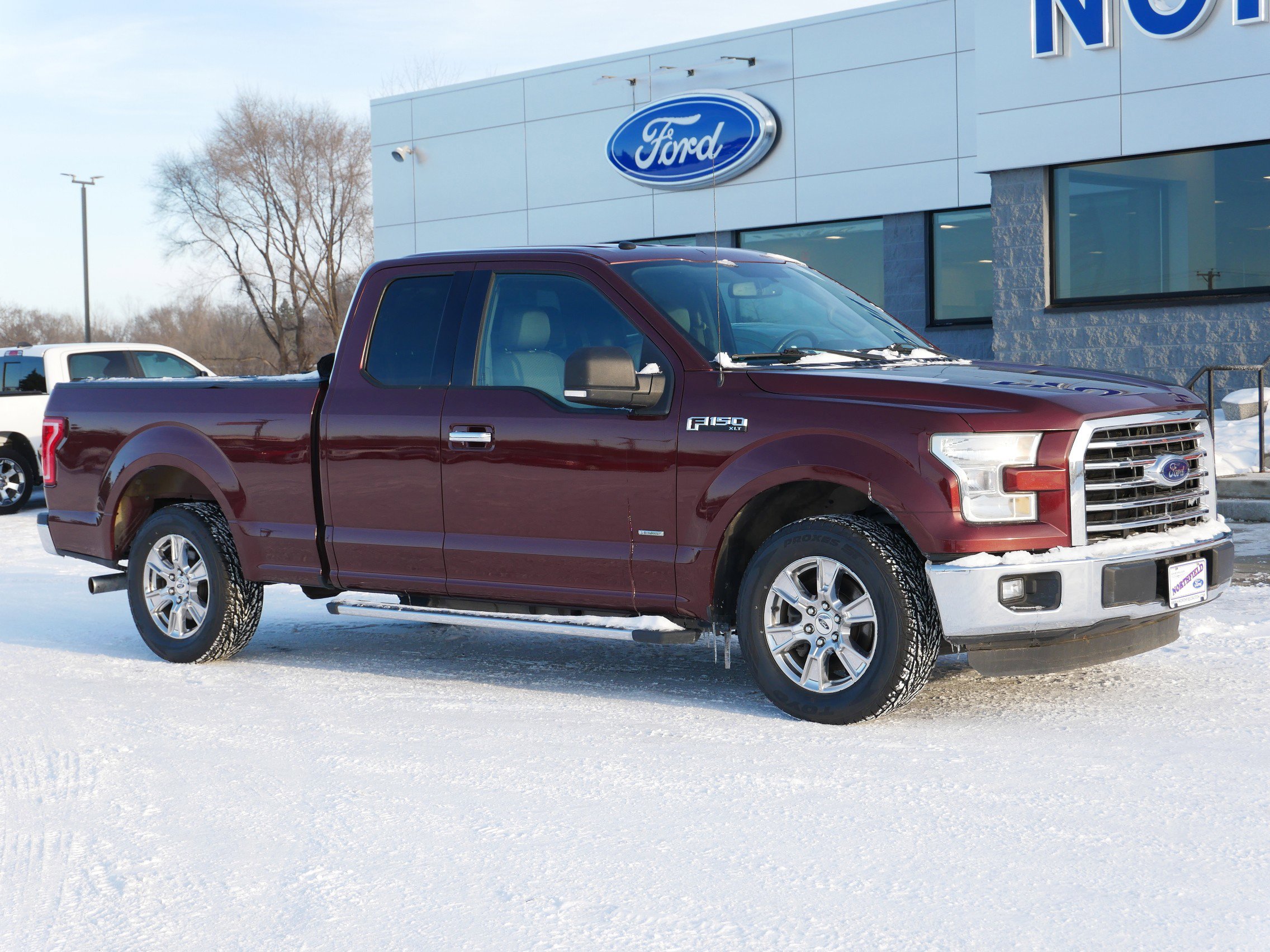 2016 Ford F-150 XLT photo 2