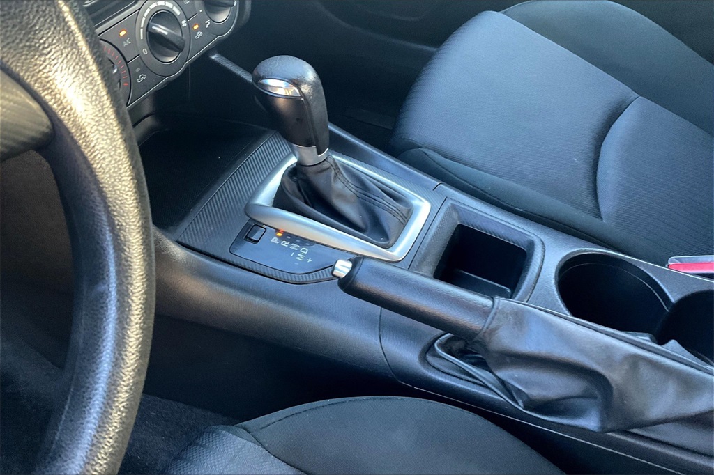2015 Mazda Mazda3 i SV photo 15