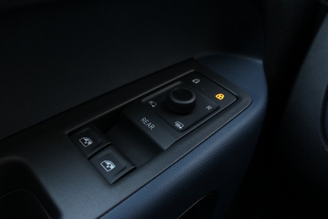 2025 Volkswagen ID. Buzz Pro S photo 15