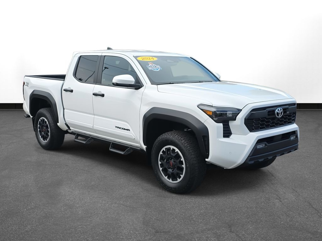 2024 Toyota Tacoma TRD Off-Road photo 3
