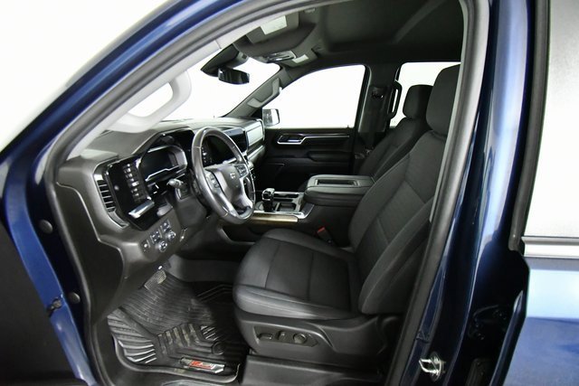 2022 Chevrolet Silverado 1500 RST photo 4