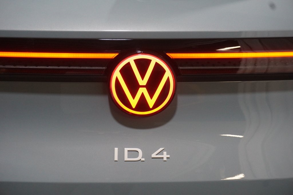 2025 Volkswagen ID.4 Pro Plus photo 37