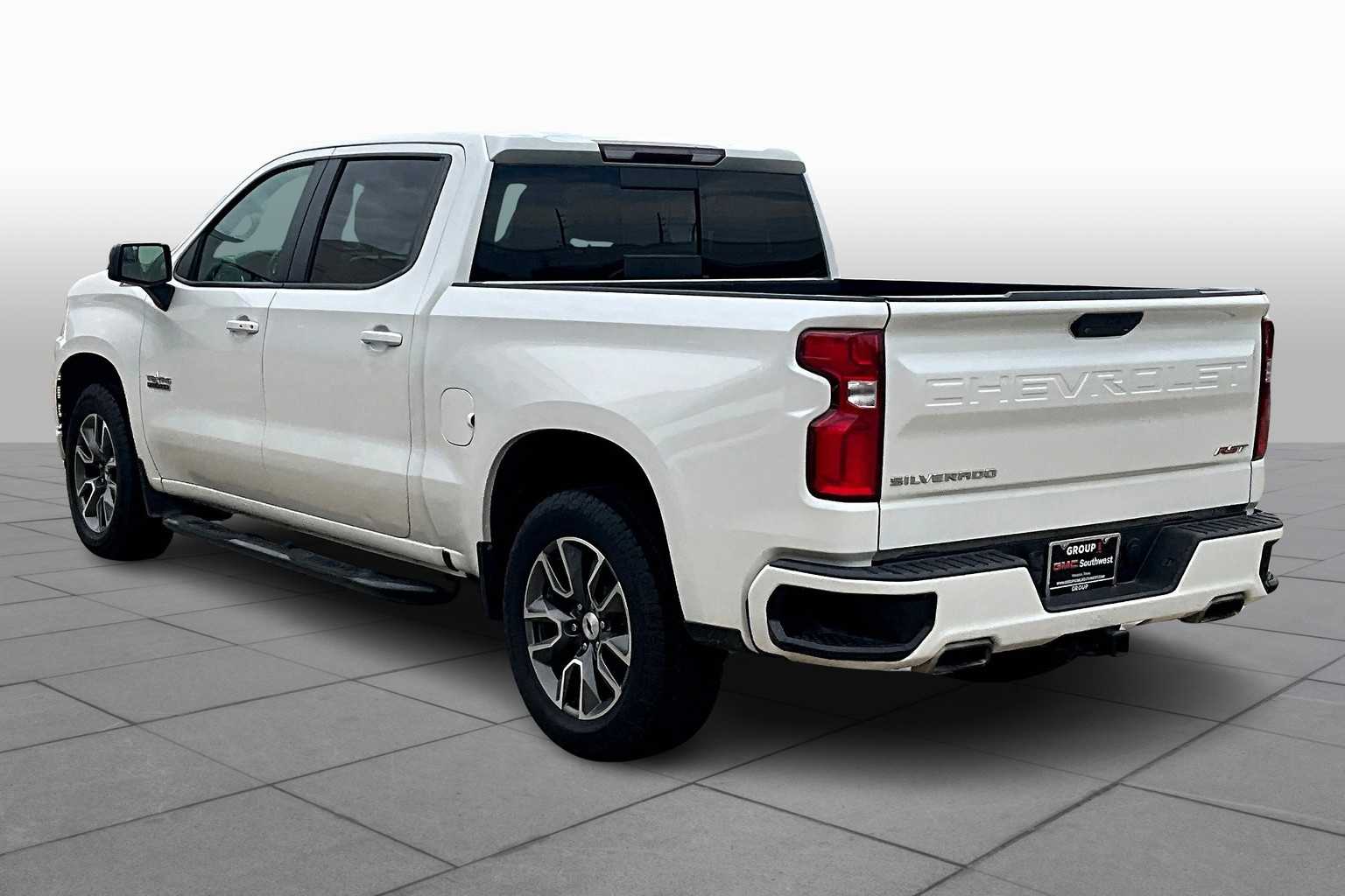 2021 Chevrolet Silverado 1500 RST photo 10