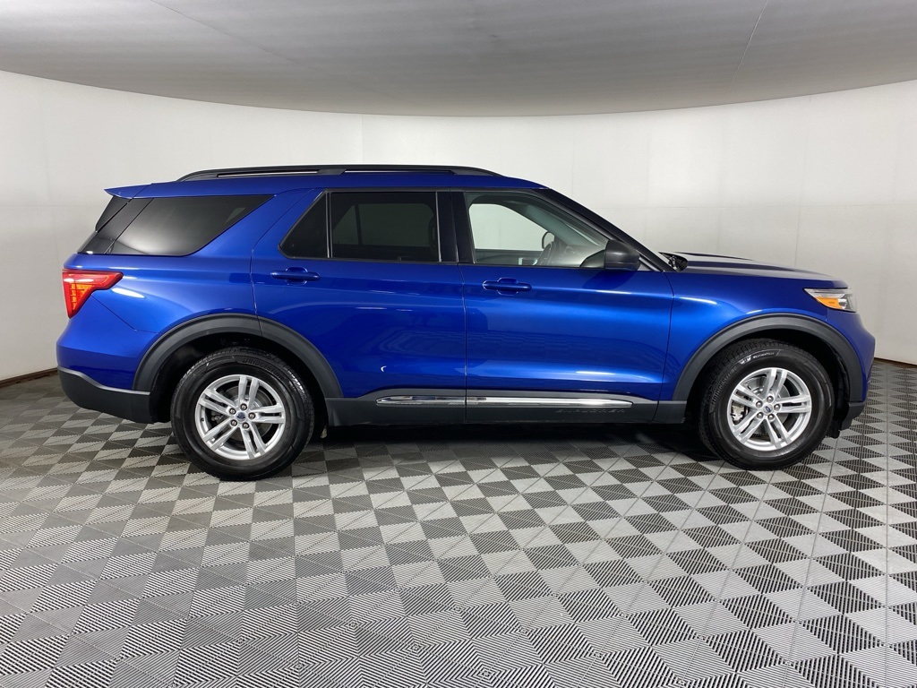 2022 Ford Explorer XLT photo 8