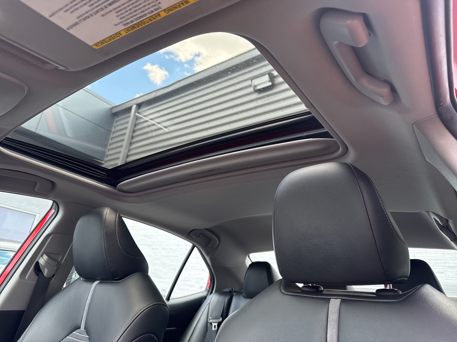 2019 Toyota Camry SE photo 11