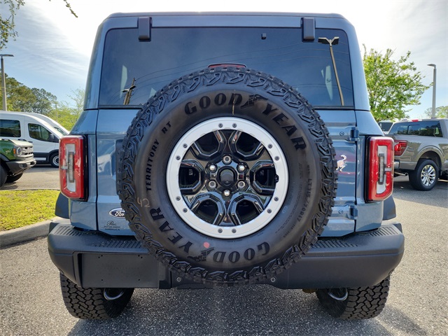 2025 Ford Bronco Badlands photo 3