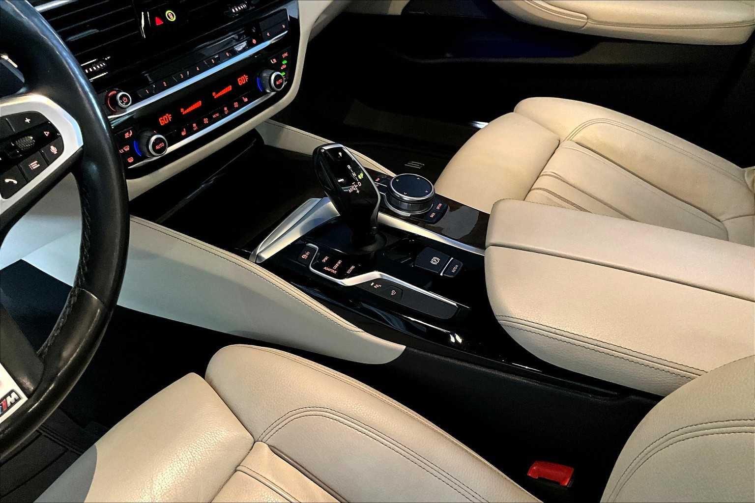 2020 Bmw M550i xDrive Sedan photo 16