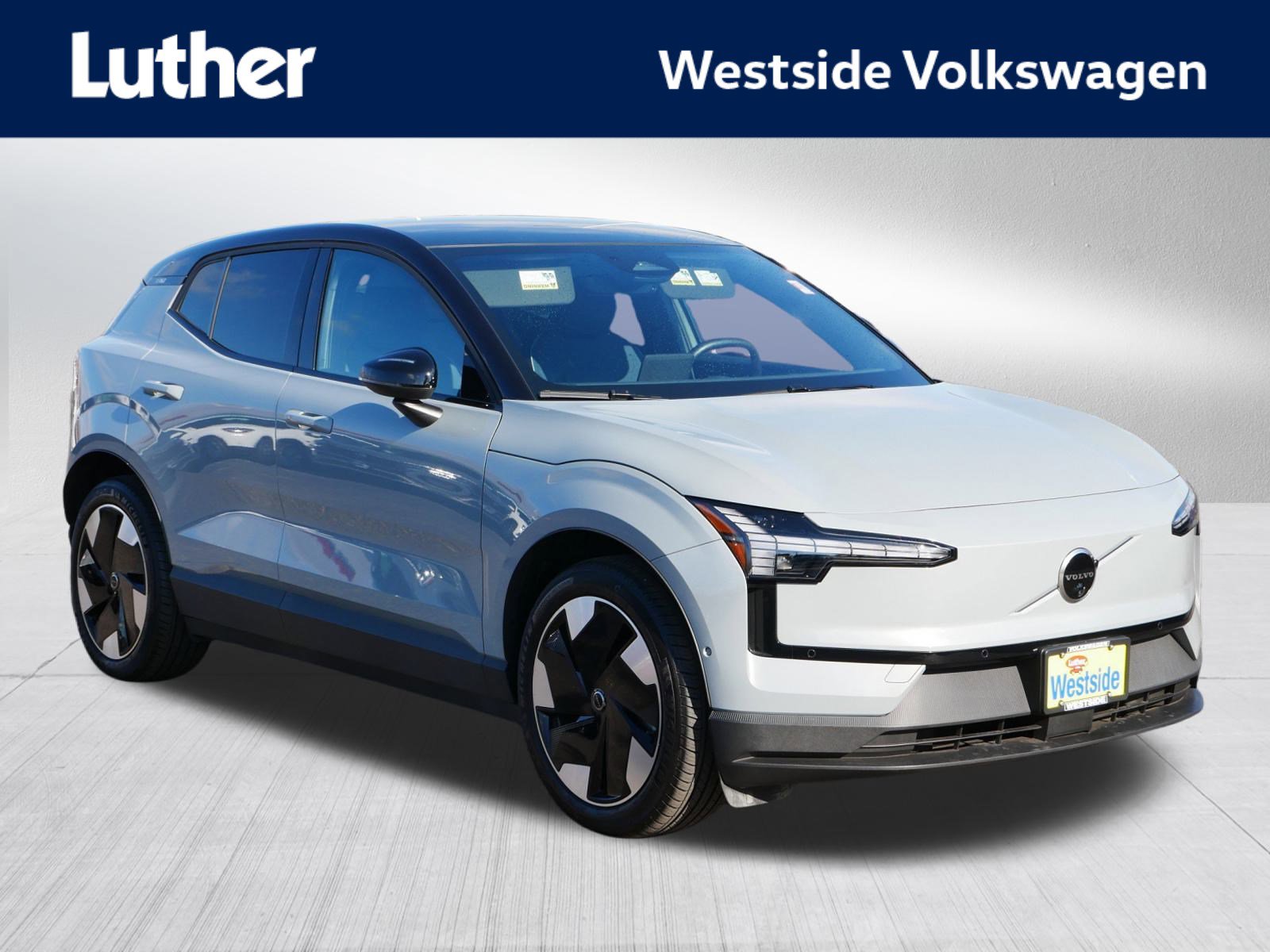 2025 Volvo EX30 Ultra's photo