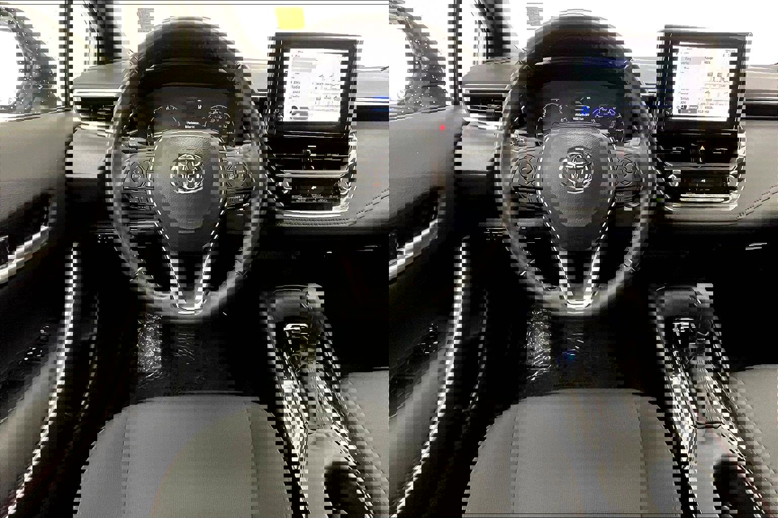 2024 Toyota Corolla SE photo 3