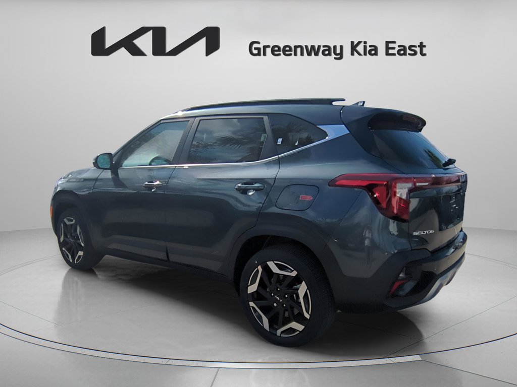 2025 Kia Seltos SX photo 6