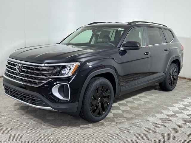 2025 Volkswagen Atlas SE Technology photo 3