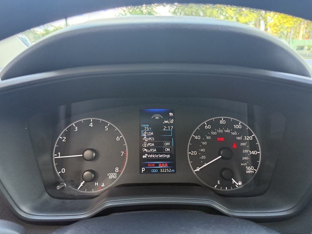 2024 Toyota Corolla LE photo 16