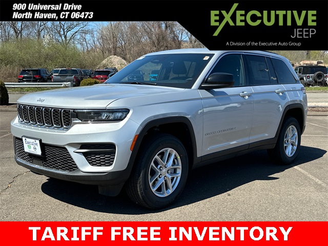 2025 Jeep Grand Cherokee Laredo photo 5
