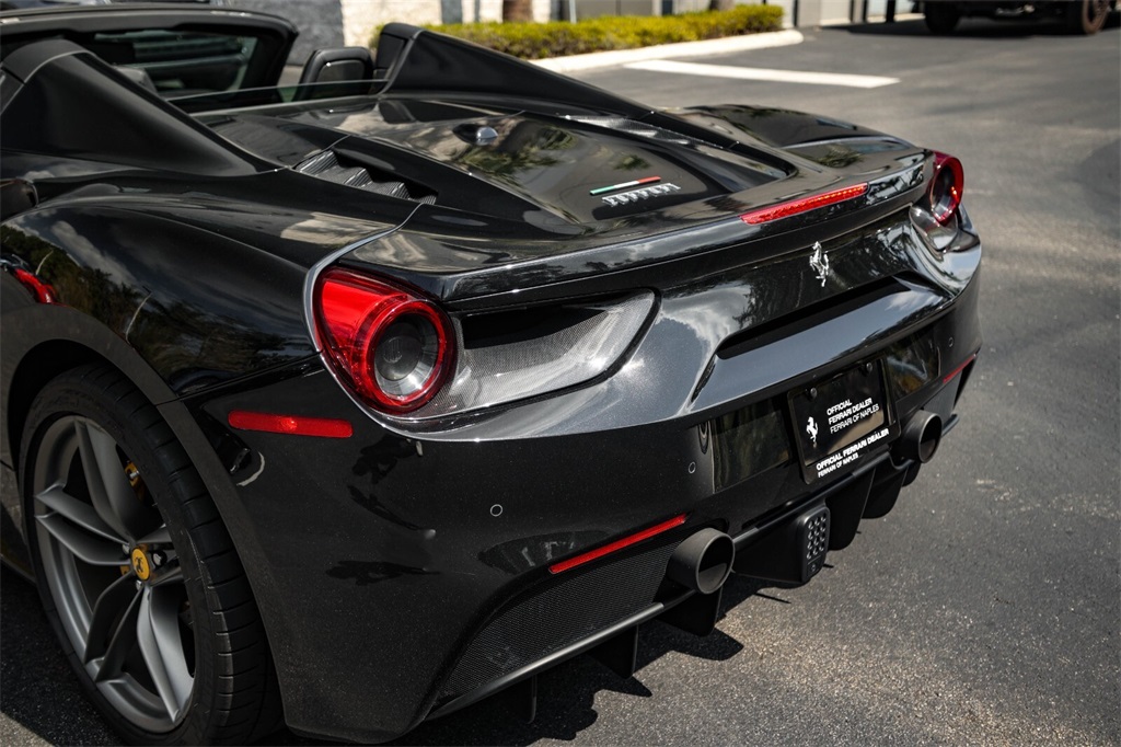 Certified Used 2018 Nero Daytona Metallic Ferrari Base image 15