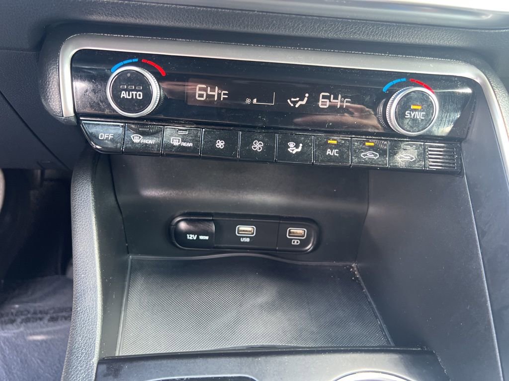 2024 Kia K5 GT-Line photo 17