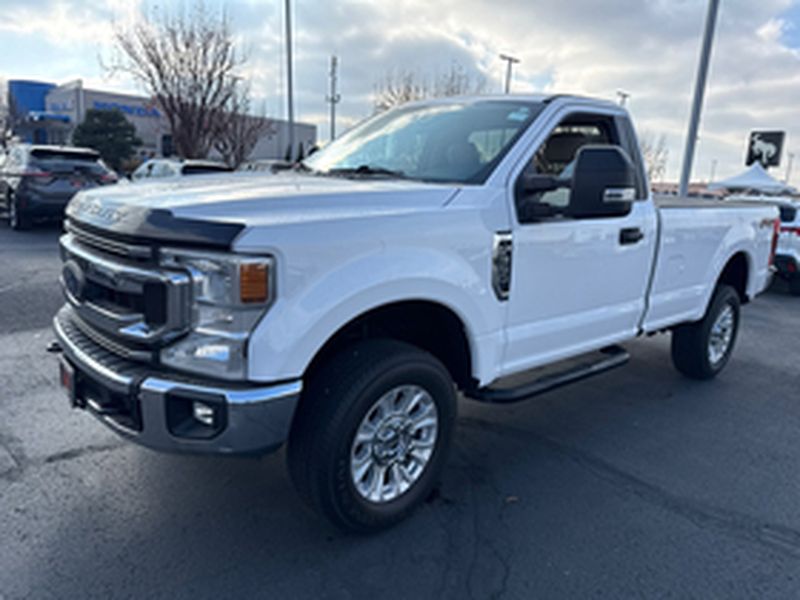 2021 Ford F-350 XLT photo 3