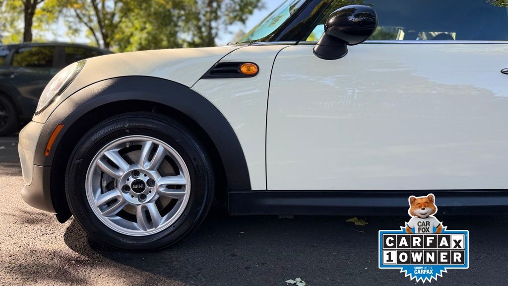 2013 Mini Cooper Base photo 5