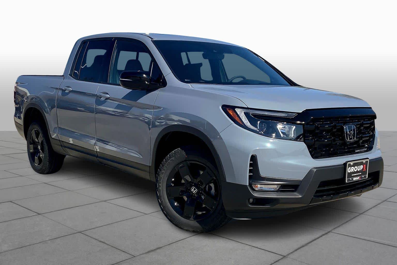 2026 Honda Ridgeline Black Edition photo 2