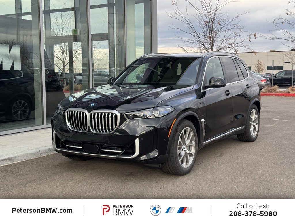 2026 BMW X5 50e's photo
