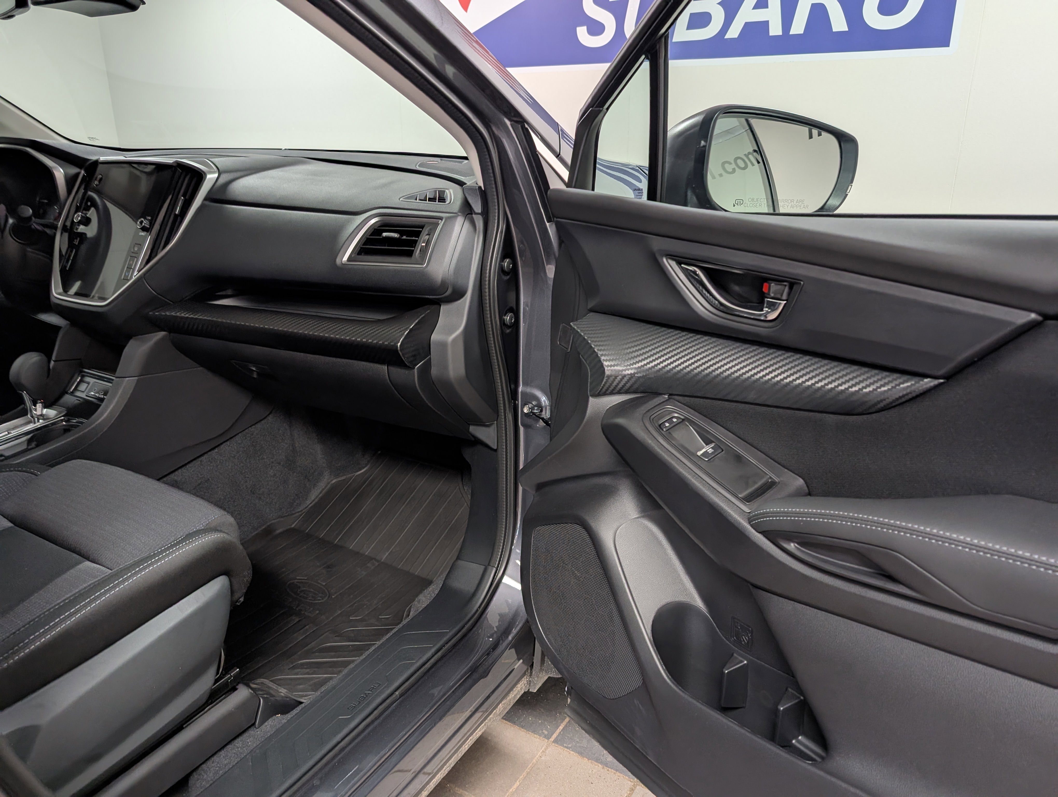 2025 Subaru Ascent Premium photo 7