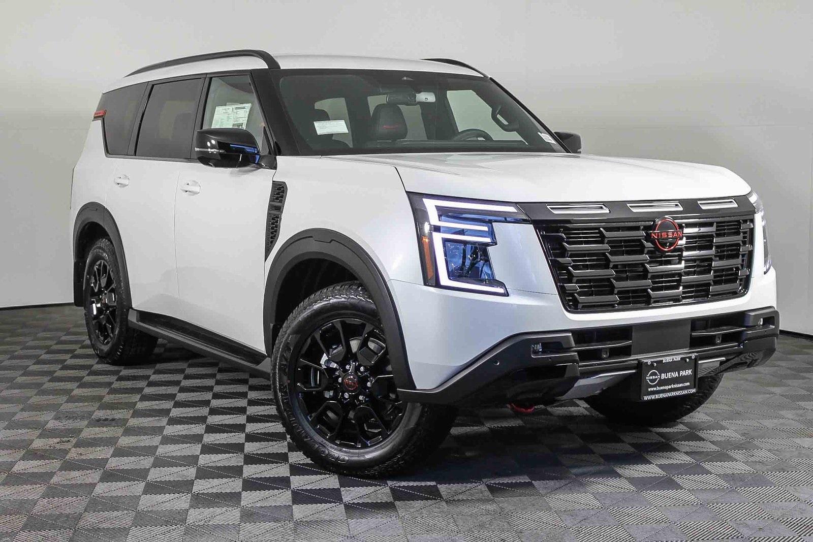 2026 Nissan Armada PRO-4X's photo