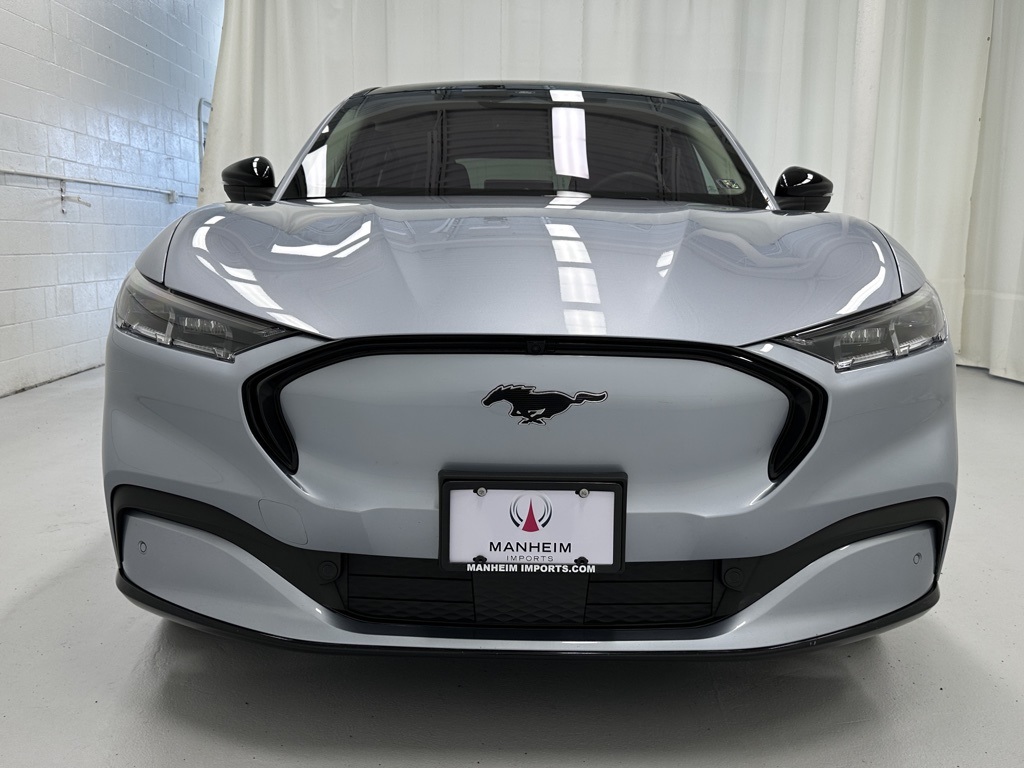 2022 Ford Mustang Mach-E Premium photo 5