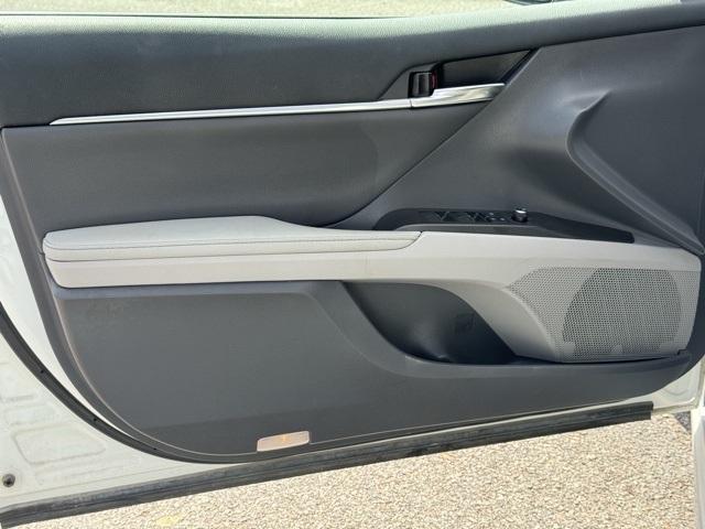 2021 Toyota Camry XSE V6 photo 6