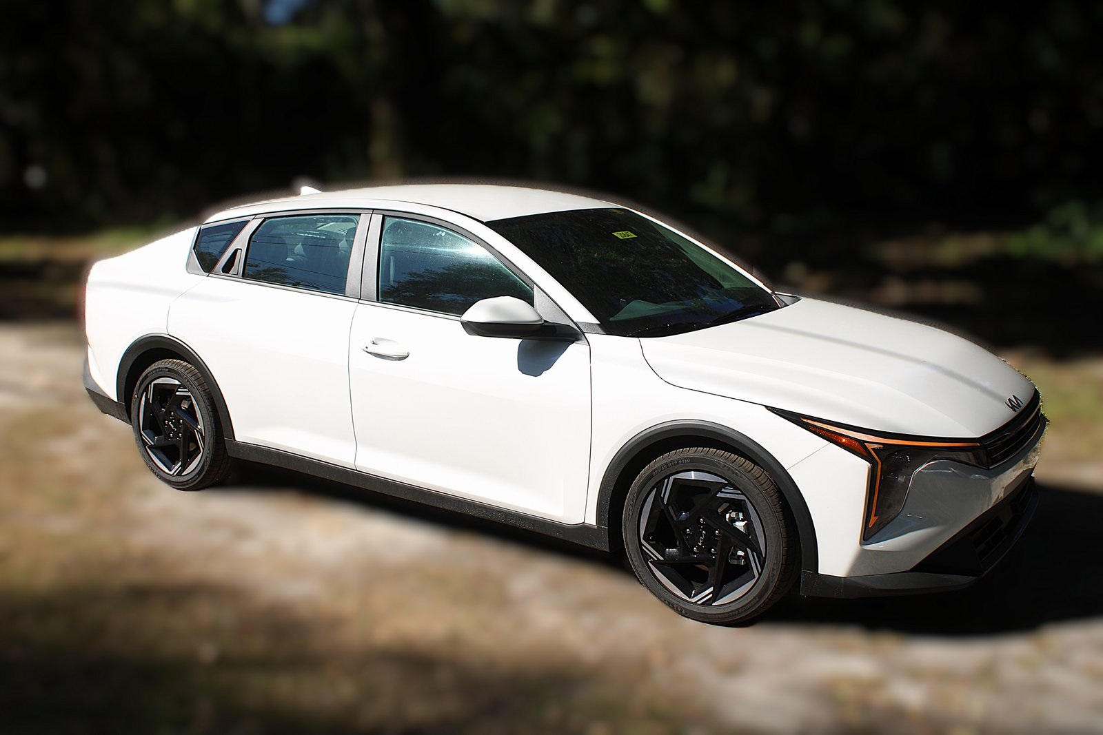 2025 Kia K4 EX photo 2