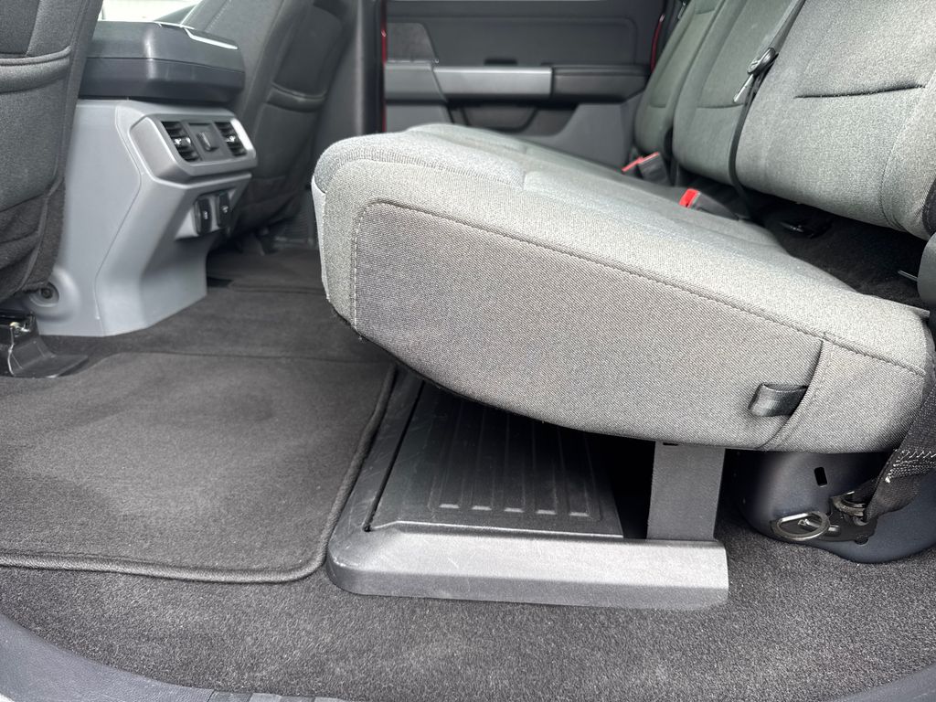 2024 Ford F-150 XLT photo 20