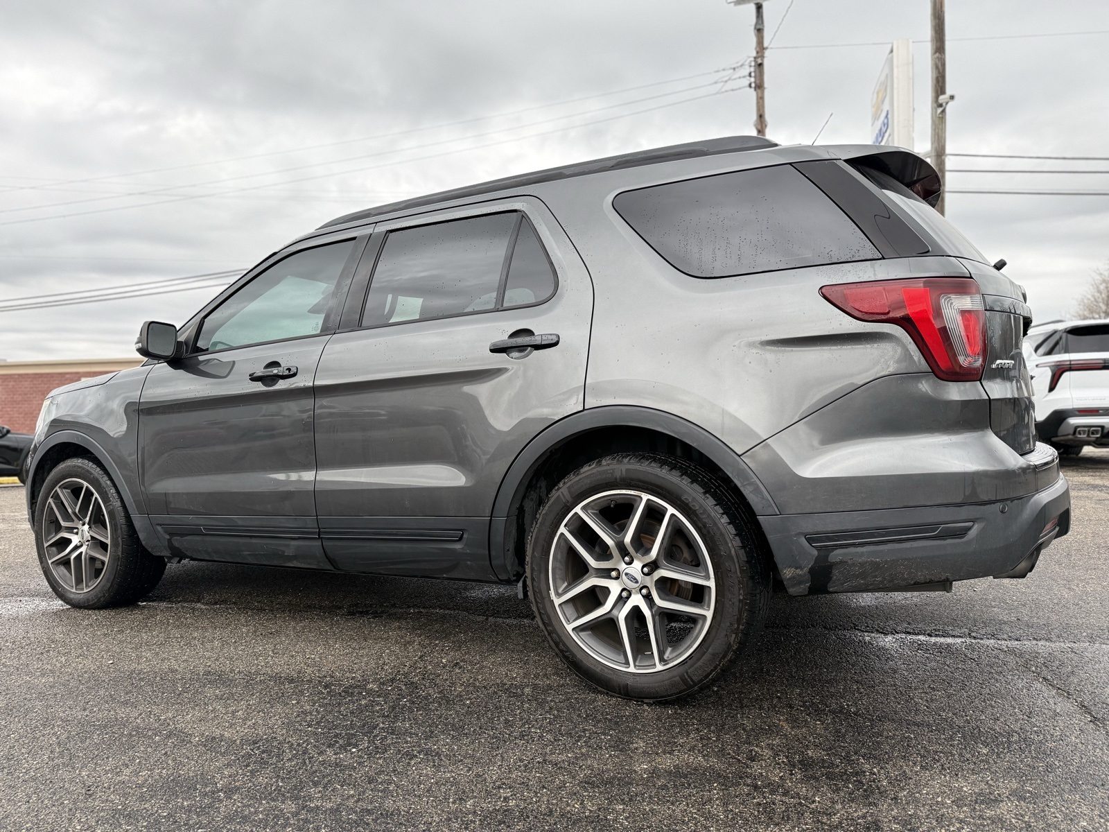 2018 Ford Explorer Sport photo 4