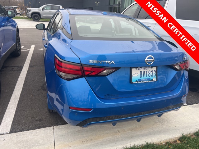 2021 Nissan Sentra SV photo 3