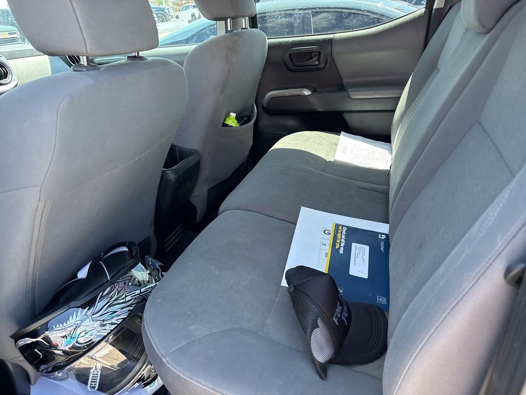 2019 Toyota Tacoma SR5 V6 Double Cab photo 16
