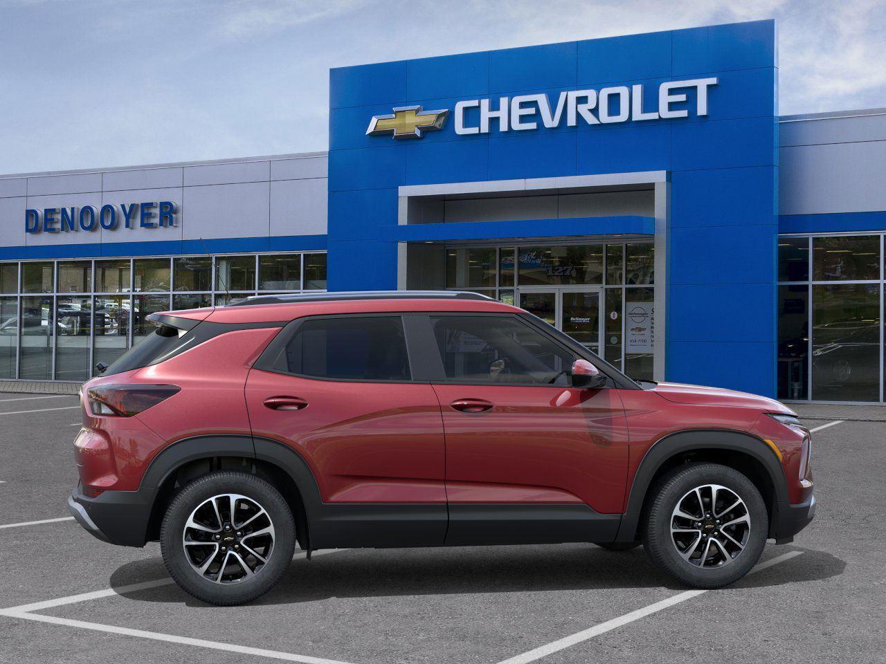 2025 Chevrolet Trailblazer LT photo 4